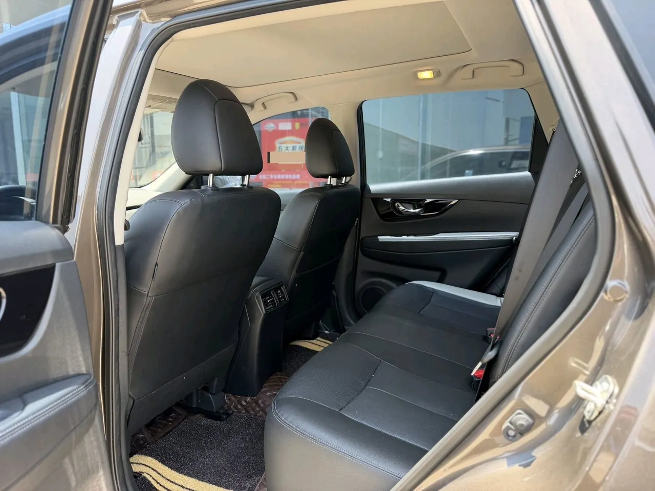 Nissan 2023 Qijun Classic 2.0 Stepless Two-Drive Intelligent Joint Premium Edition Automatic Gear 5