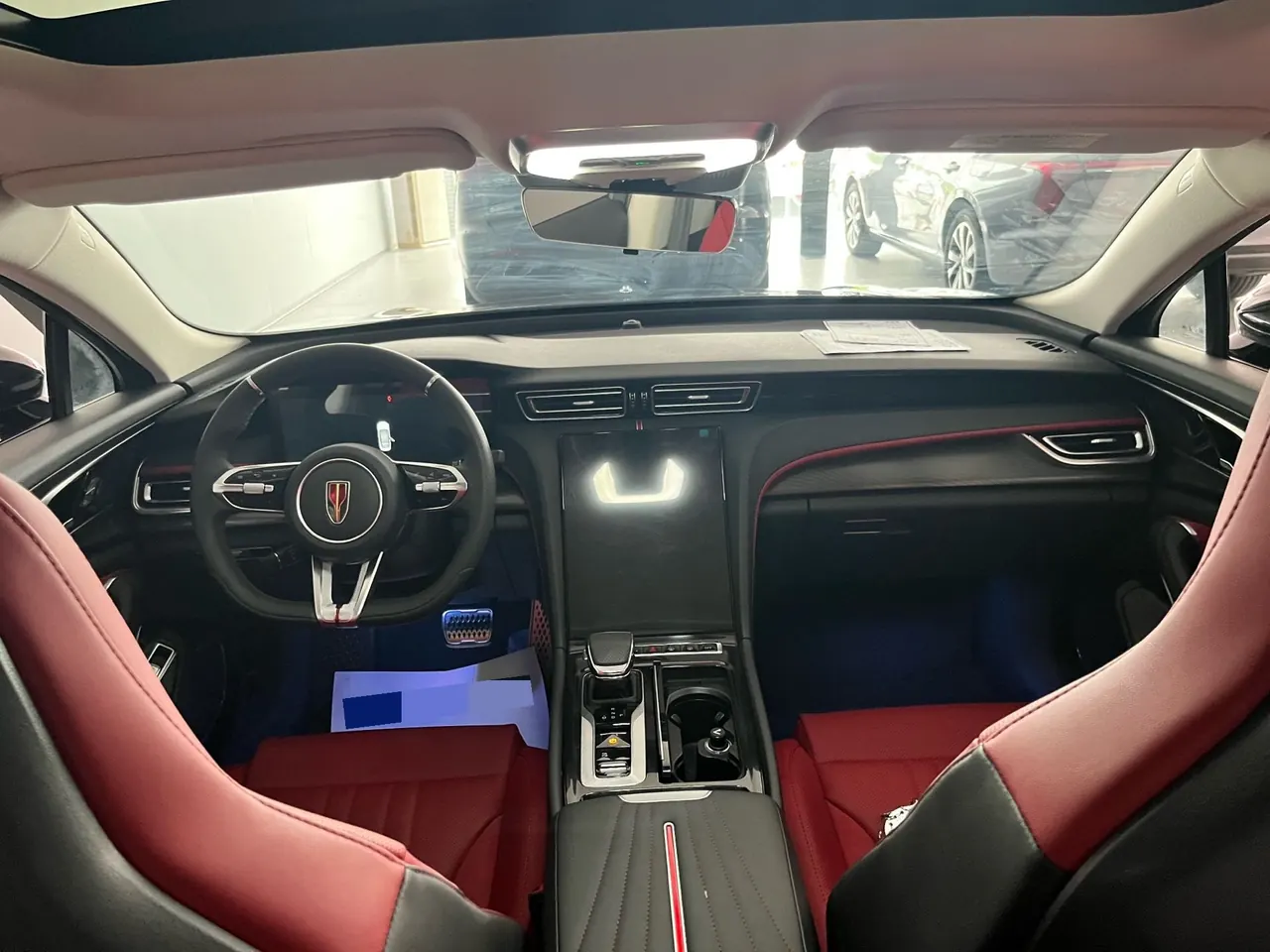 HongQi 2023 H6 2.0T to the United States version of automatic gear 10