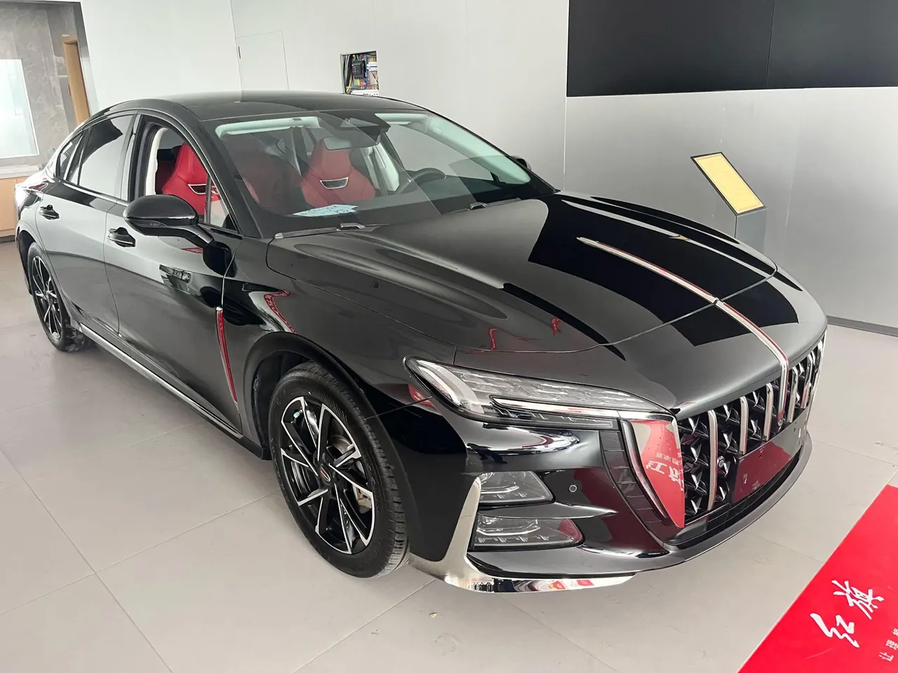 HongQi 2023 H6 2.0T to the United States version of automatic gear 3