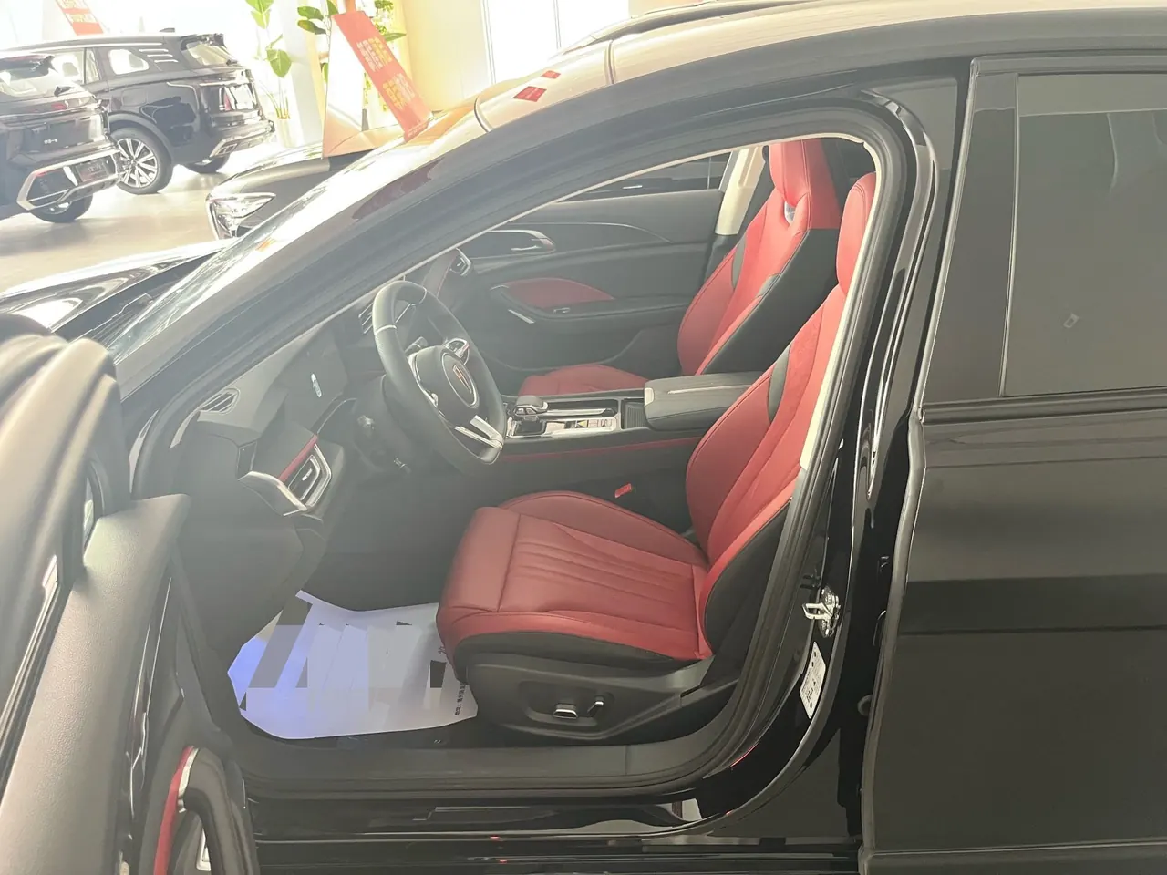 HongQi 2023 H6 2.0T to the United States version of automatic gear 4