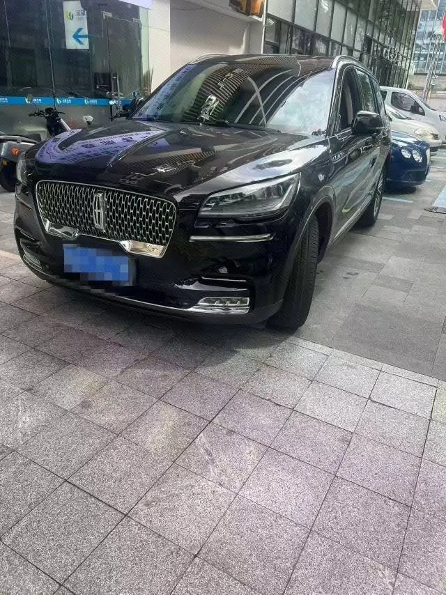 Open image lightbox: Lincoln 2021 Aviator 3.0T V6 4-wheel Drive Premium Edition Automatic Gear