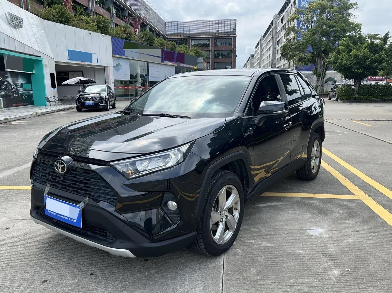 Open image lightbox: Toyota 2020 RAV4 Rongbo 2.0 Stepless Two-Drive Fashion Edition Automatic Gear