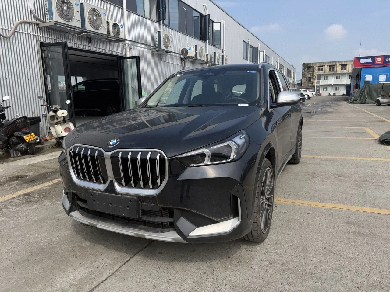 Открыть галерею: BMW 2024 X1 xDrive25Li 2.0T M sports suit automatic gear