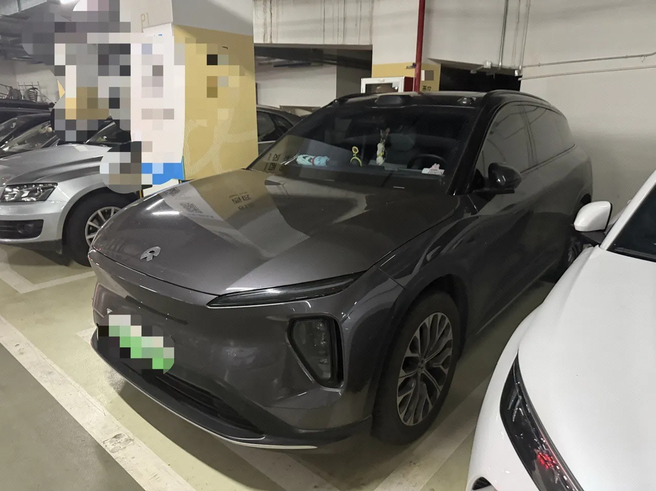 Open image lightbox: NIO 2024 ES6 75kWh automatic gear