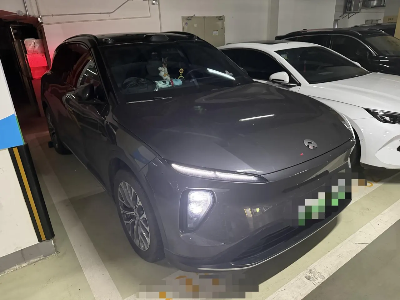 NIO 2024 ES6 75kWh automatic gear 3