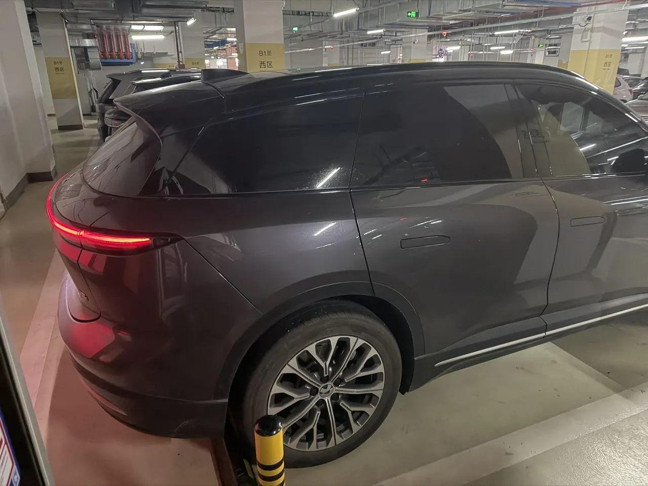NIO 2024 ES6 75kWh automatic gear 4
