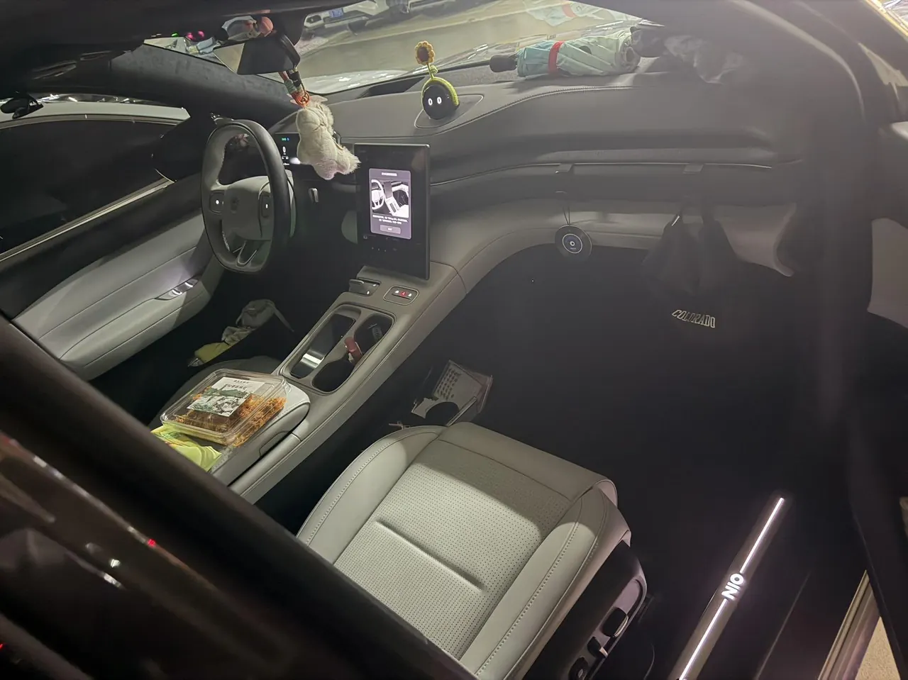 NIO 2024 ES6 75kWh automatic gear 6
