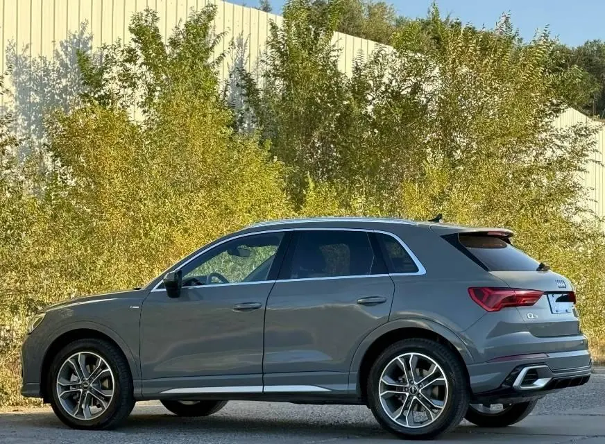 Audi 2024 Q3 Sportback 2.0TFSI 45TFSI Quattro Fashion Automatic 7