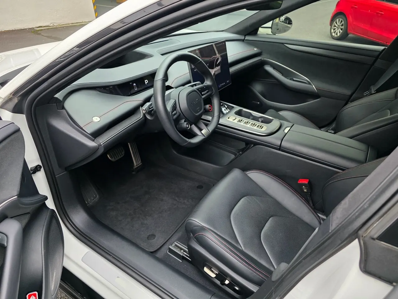 MI 2024 SU 7 800km 4-wheel drive ultra-long endurance high-end smart driving Max version automatic gear 3