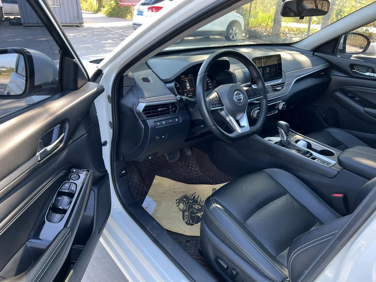 Nissan 2021 Teana 2.0 Stepless XL Comfort Edition Automatic Gear 3