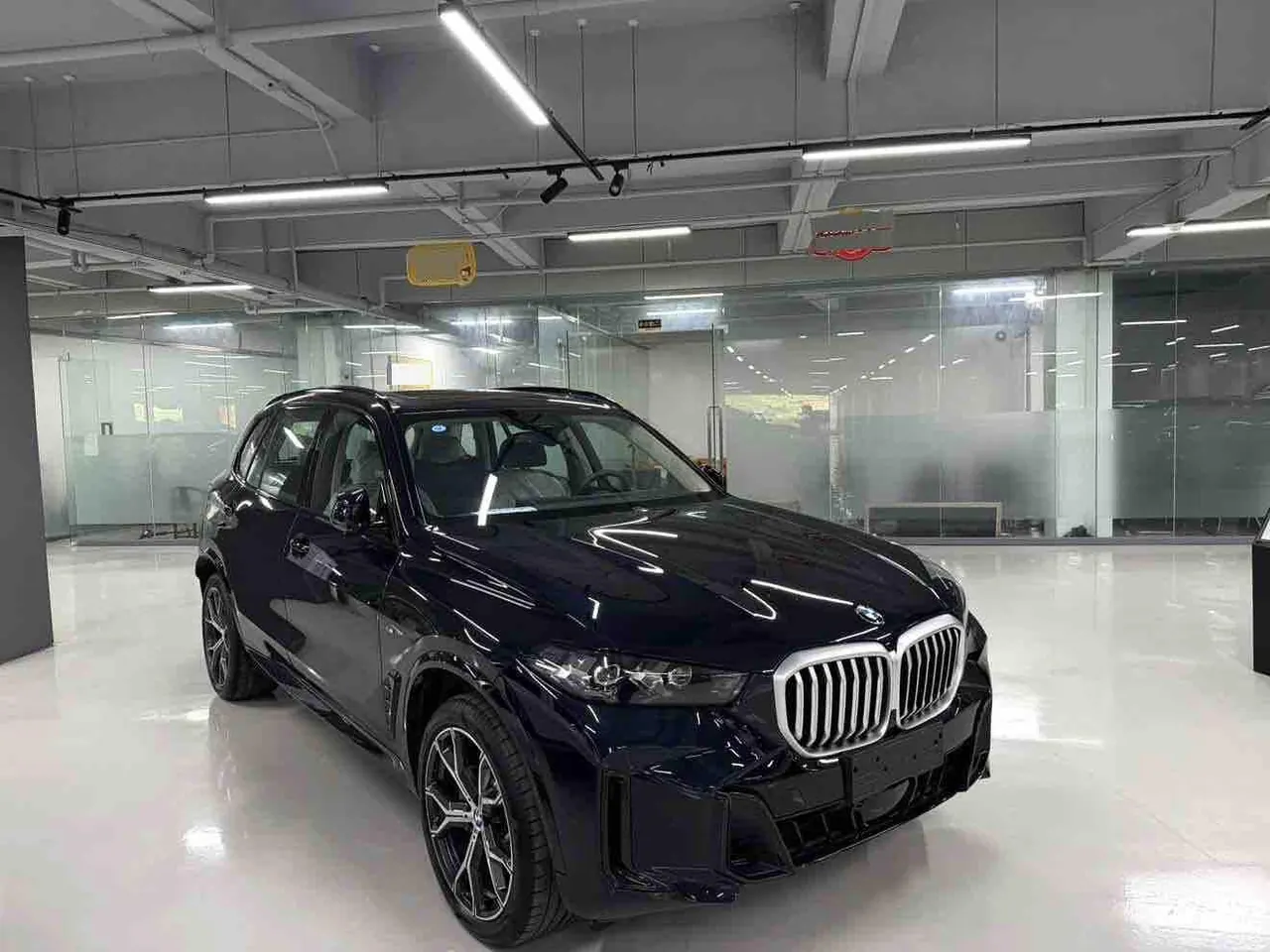 BMW 2026 X5 xDrive30Li 48V 2.0T exclusive m sports obsidian night suit (modified) automatic gear 3