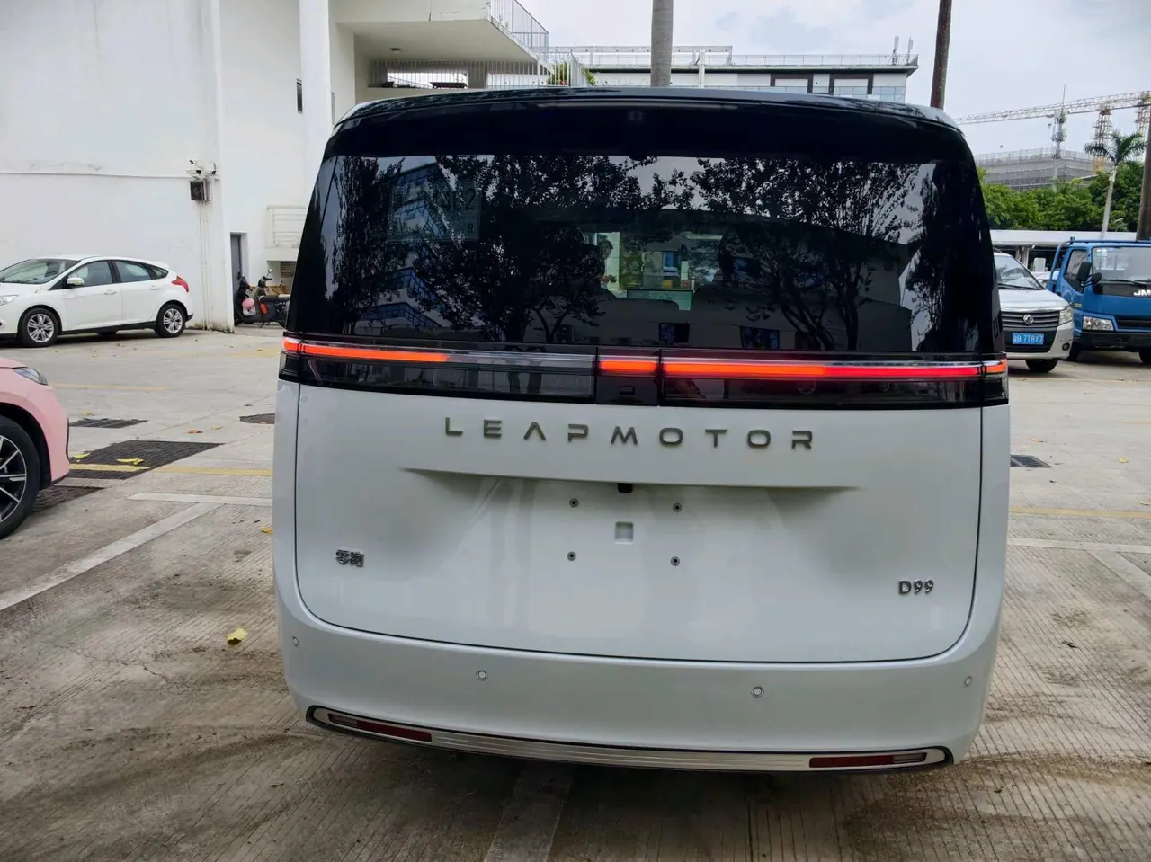 Leapmotor 2026 D 99 480 smart version of automatic gear 11