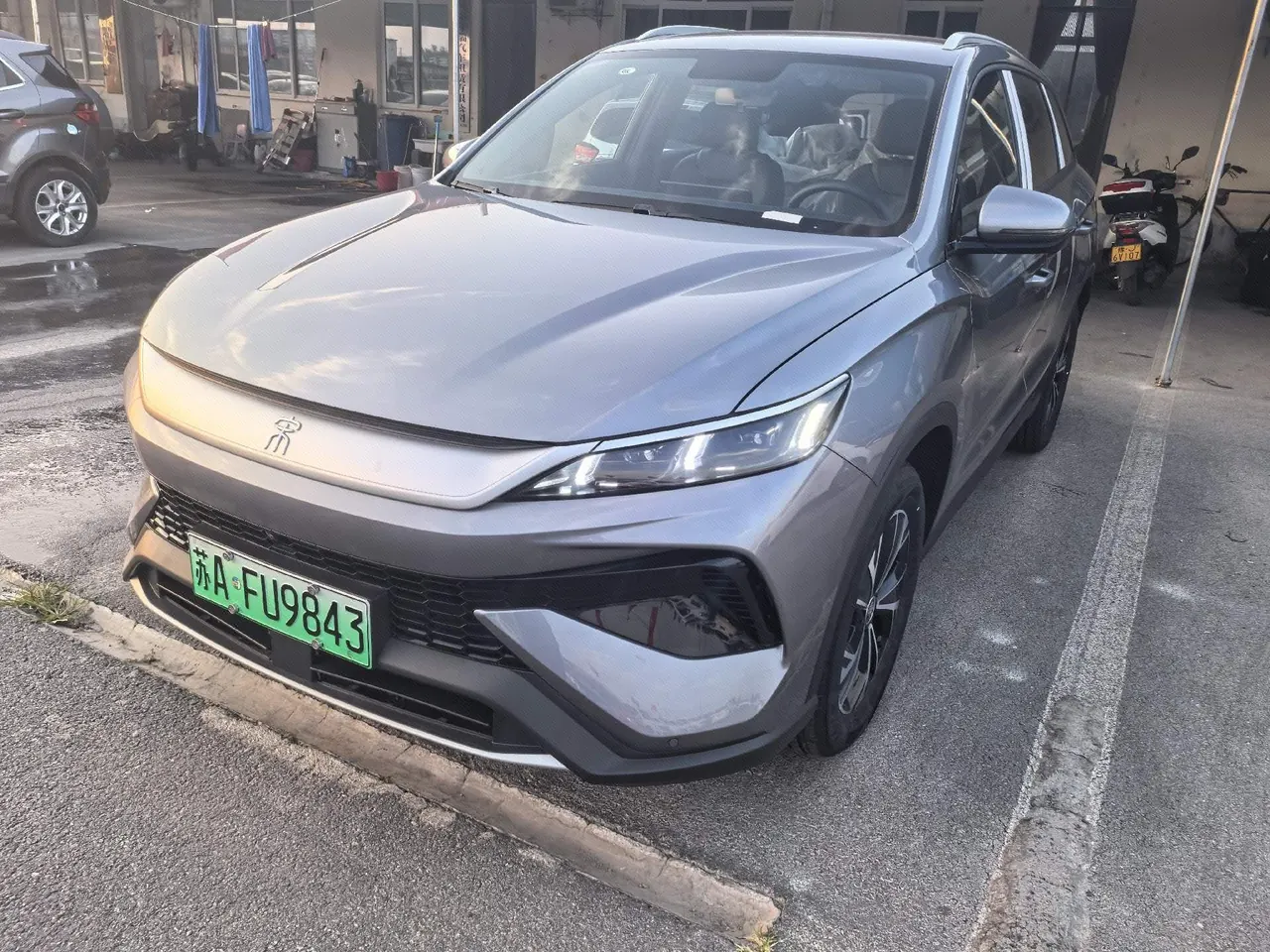 Открыть галерею: BYD Song Pro New Energy 2026 Song Pro DM-i 1.5 Stepless 133KM Exceed Automatic Gear