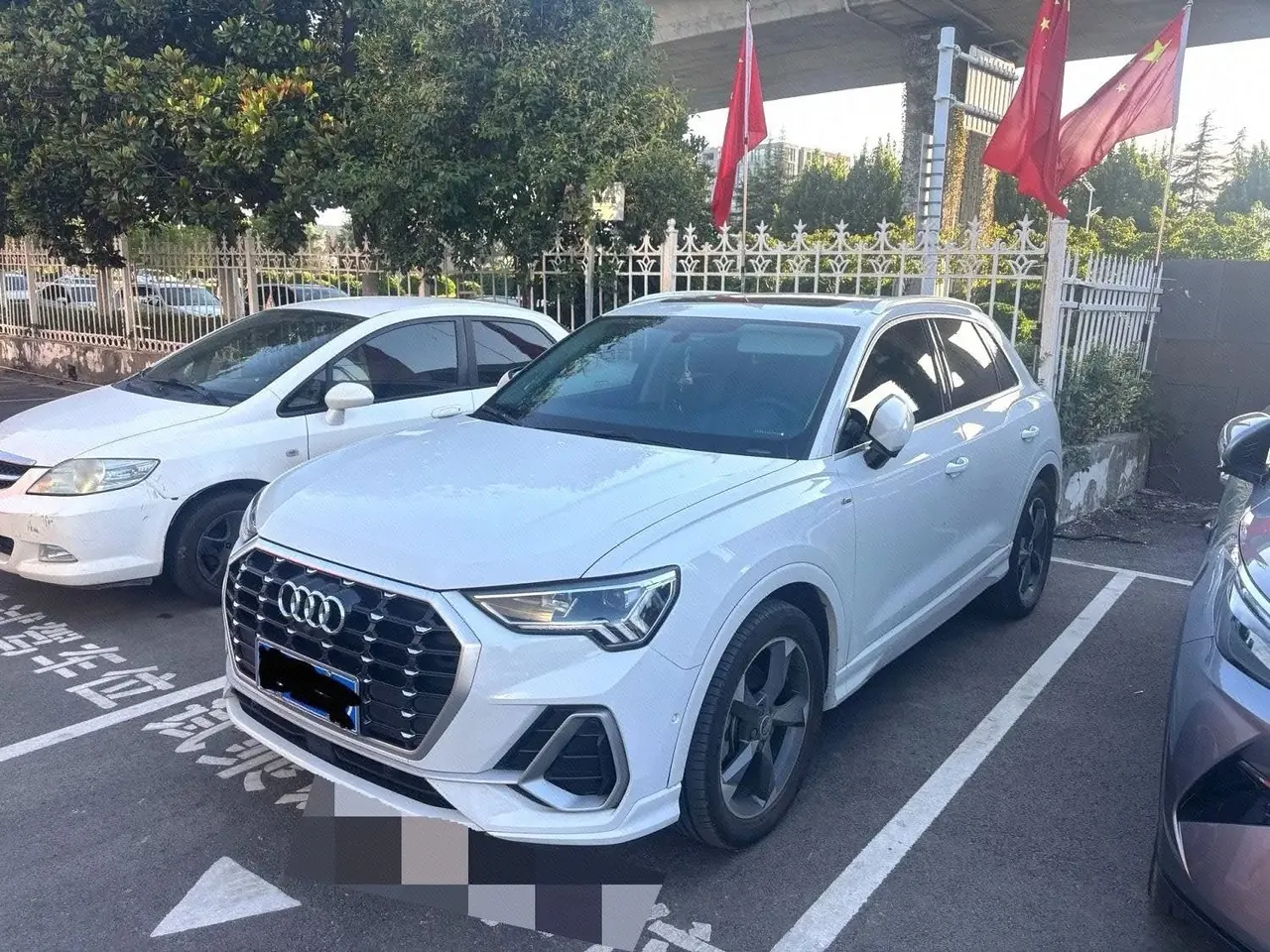 Открыть галерею: Audi 2022 Q3 1.4TFSI 35TFSI Fashion Dynamic Automatic