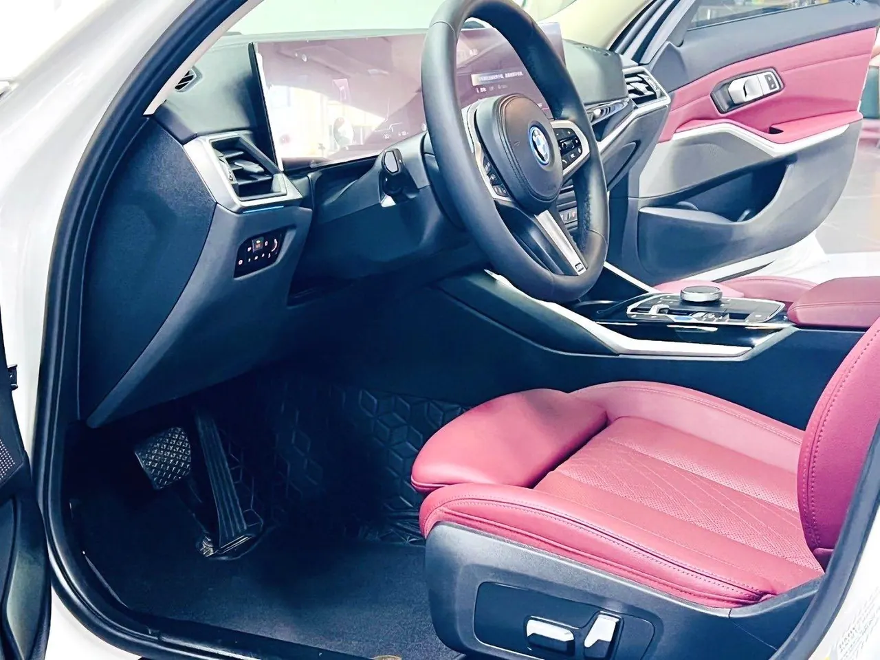 BMW 2022 i3 eDrive 35L automatic gear 7