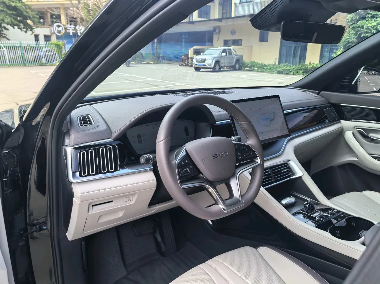 BYD Song PLUS New Energy 2025 Song PLUS DM-i 1.5 Stepless Smart Driving Edition 112KM Honorable Automatic Gear 10