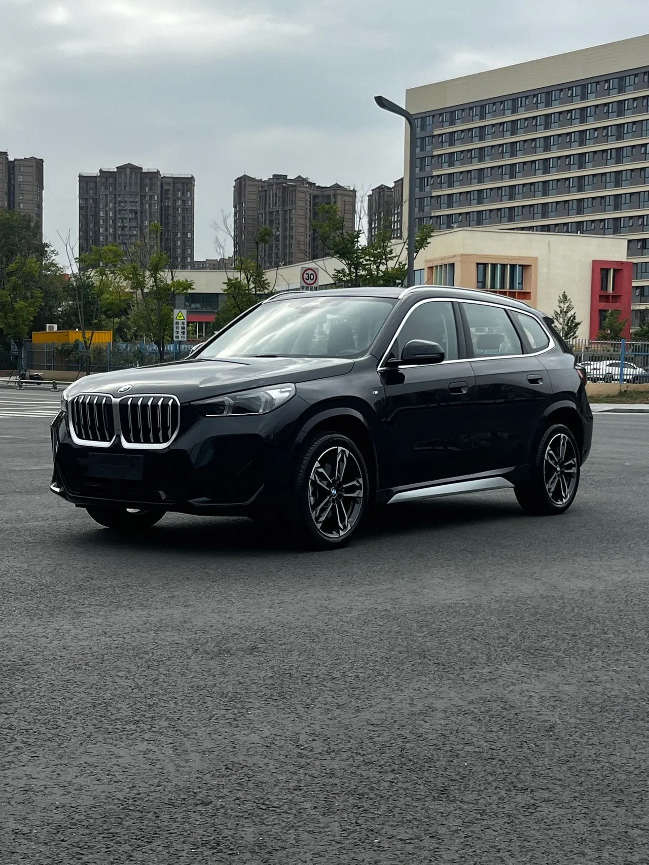 Open image lightbox: BMW 2025 X1 sDrive25Li 2.0T M sports suit automatic gear
