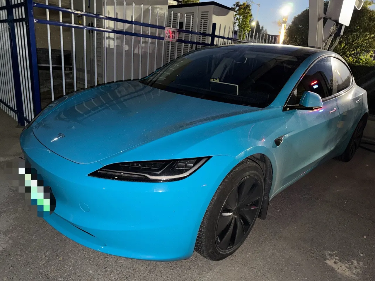 Open image lightbox: Tesla 2023 Model 3 Long Endurance New Edition Dual Motor All-wheel Drive Automatic Transmission