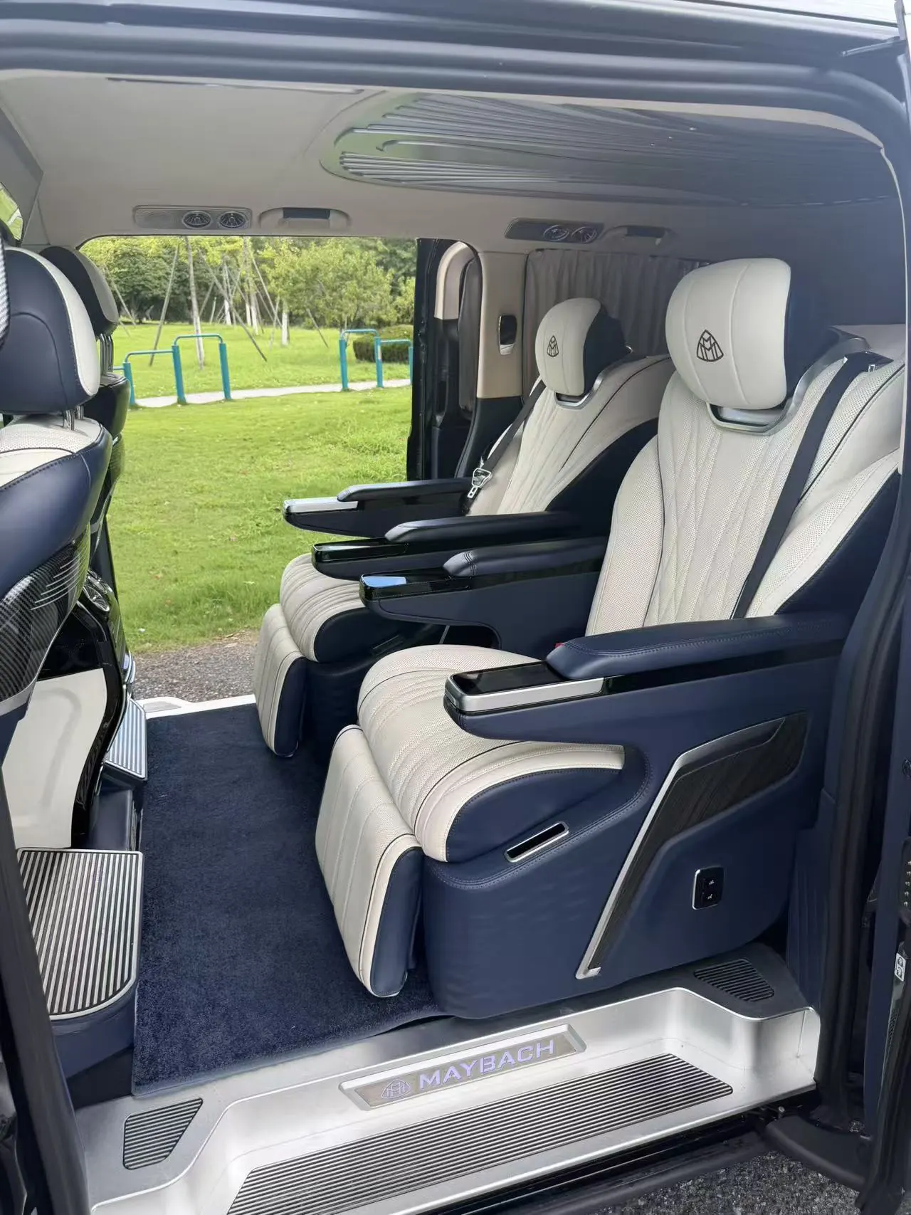 Mercedes Benz 2021 Vito 2.0T Elite Edition 7-seat Automatic Gear 4