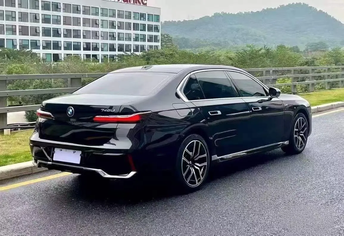 BMW 7 Series (Imported) 2023 735Li 48V 3.0T M Sports Suit Automatic Gear 4