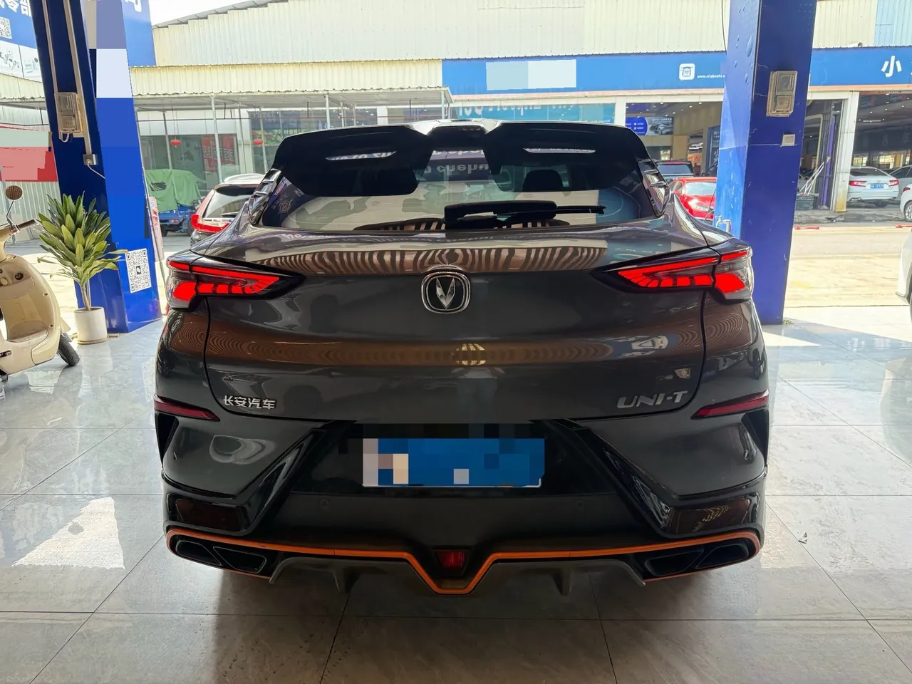 ChangAn 2022 UNI-T 1.5T Sports Flagship Automatic Gear 2