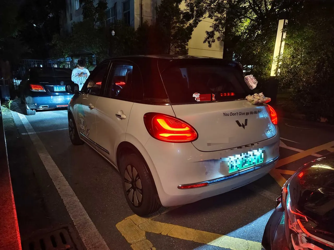 WuLing 2023 Plantronics 410km LingBox Exclusive Automatic Transmission 4