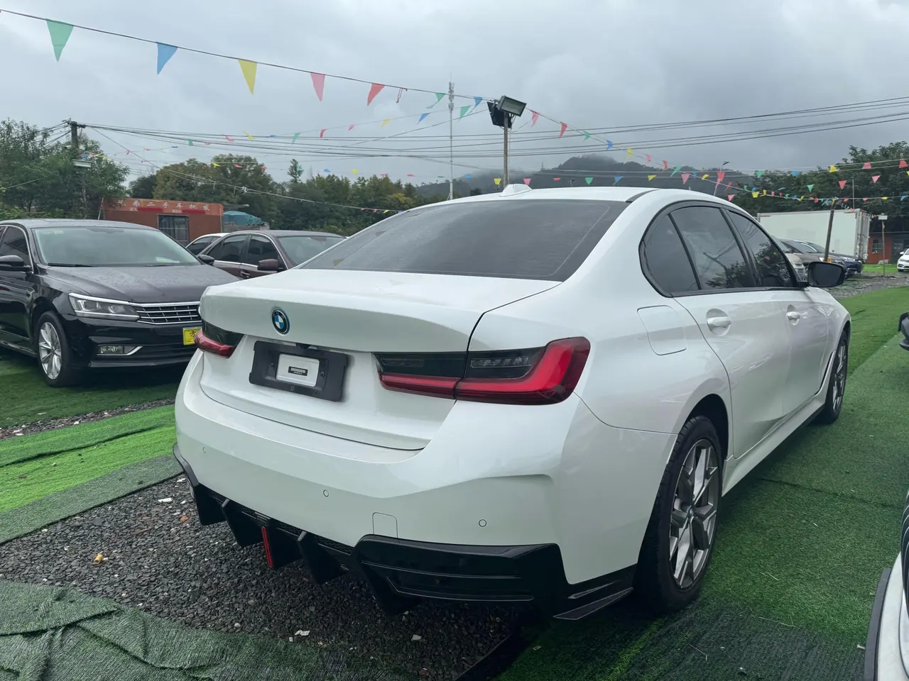 BMW 2022 i3 eDrive 35L automatic gear 5