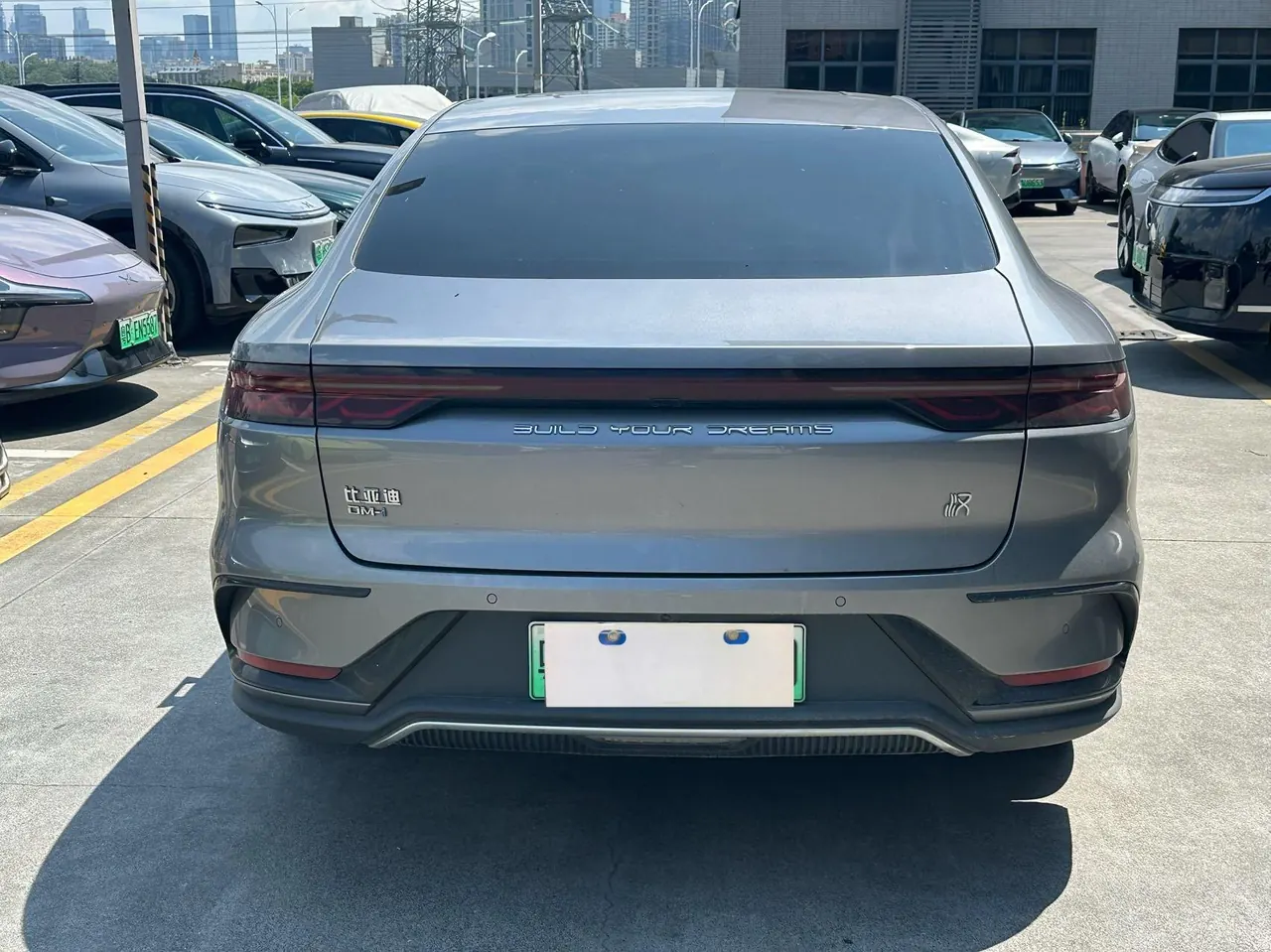 BYD 2022 Han DM-i 1.5T stepless 121KM honorable automatic gear 10