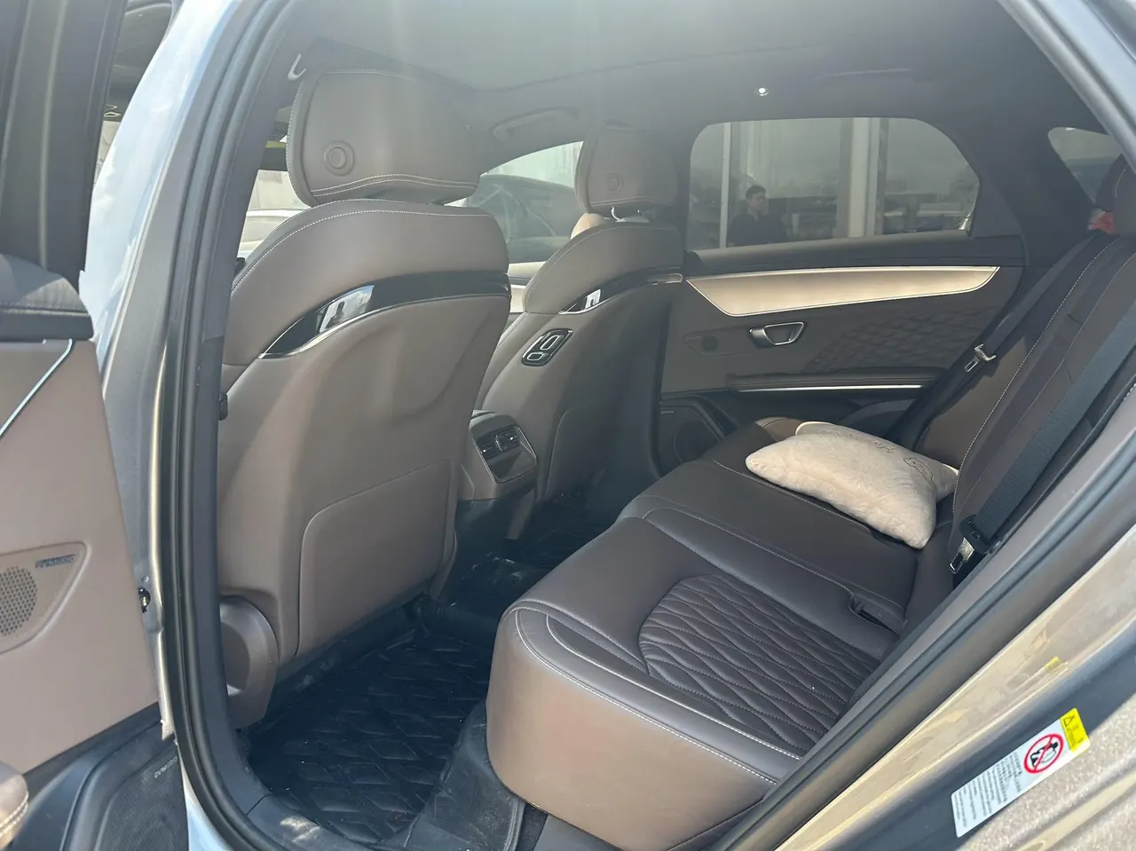 BYD 2022 Han DM-i 1.5T stepless 121KM honorable automatic gear 5