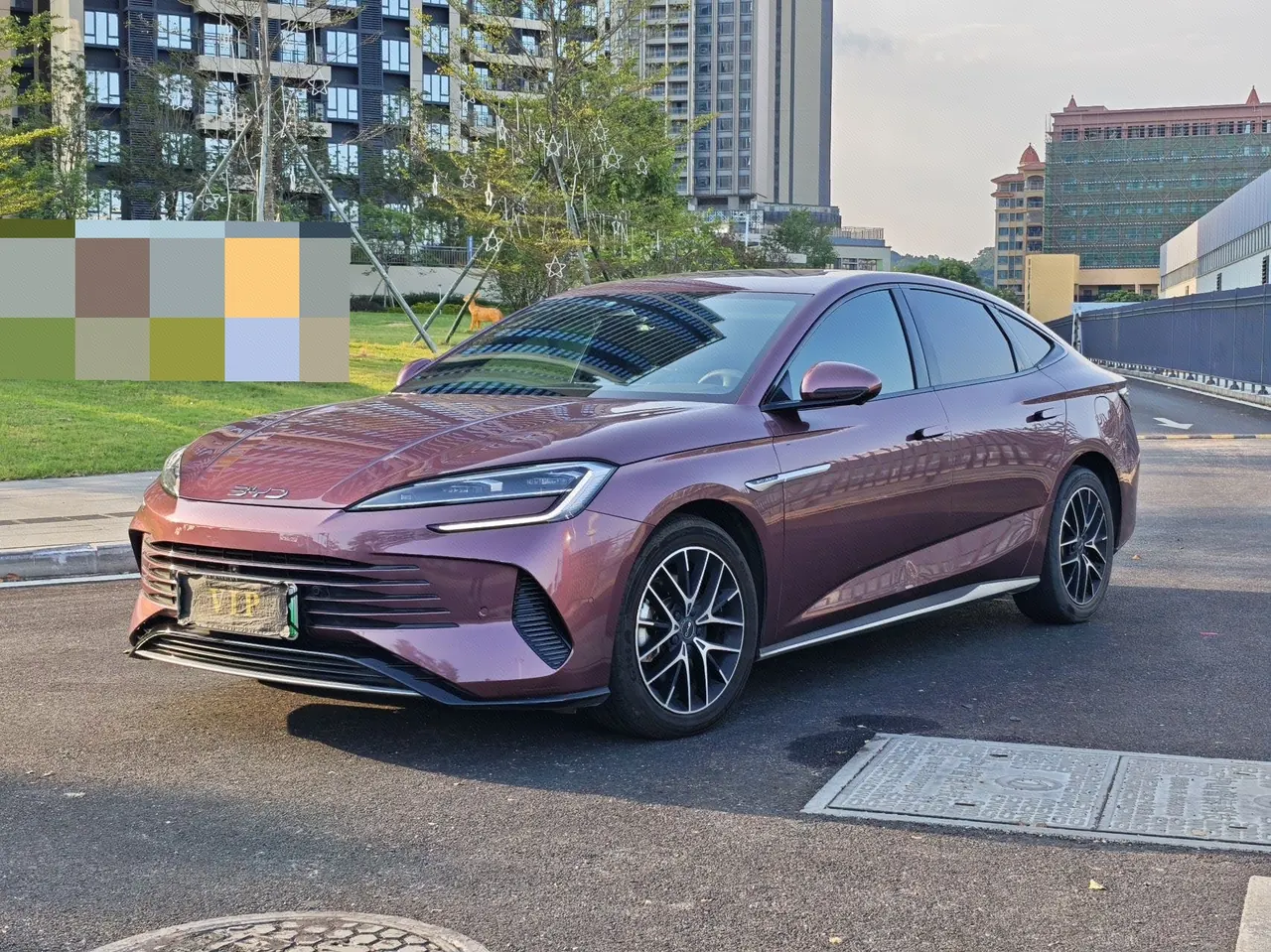 Открыть галерею: BYD 2023 Seal DM-i 1.5T Stepless 121km Flagship Automatic Gear