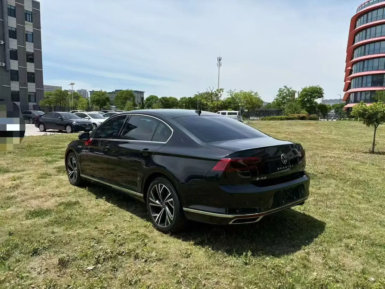 Volkswagen 2020 Magotan 2.0TSI 330TSI luxury automatic transmission 5