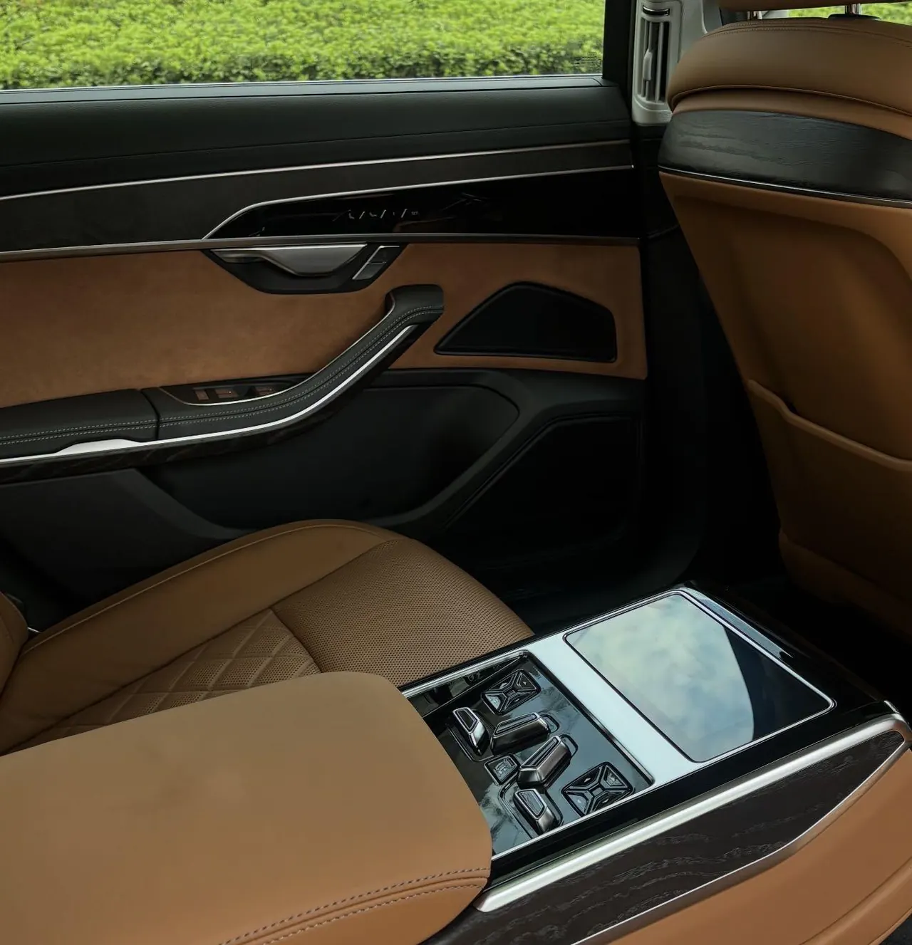 Audi A8L (Imported) 2024 A8L 48V 3.0TFSI 50TFSI Quattro Automatic Gear Selection 5