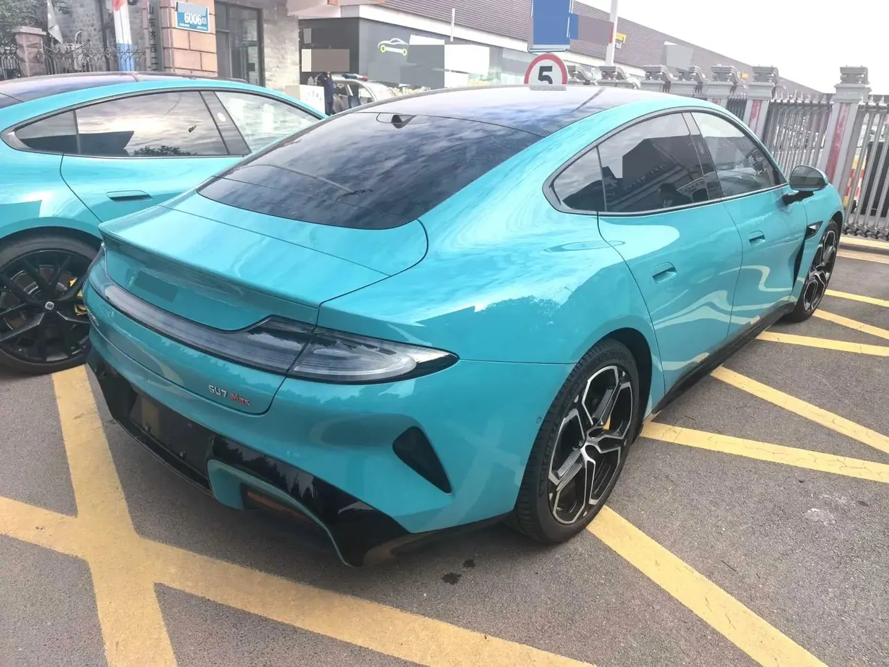 MI 2024 SU 7 800km 4-wheel drive ultra-long endurance high-end smart driving Max version automatic gear 2