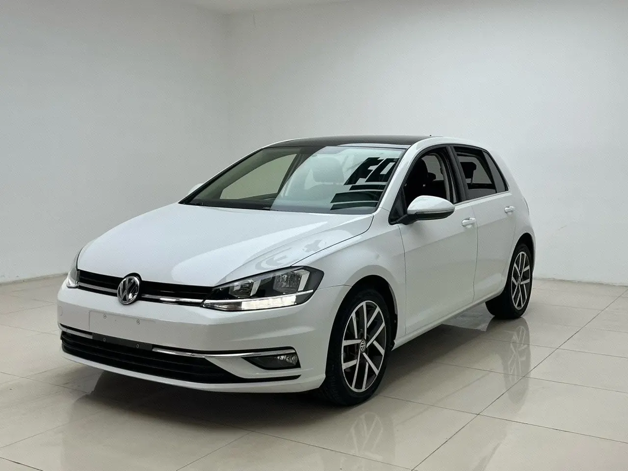 Open image lightbox: Volkswagen 2020 Golf 7 1.2TSI 200TSI Comfortable Automatic