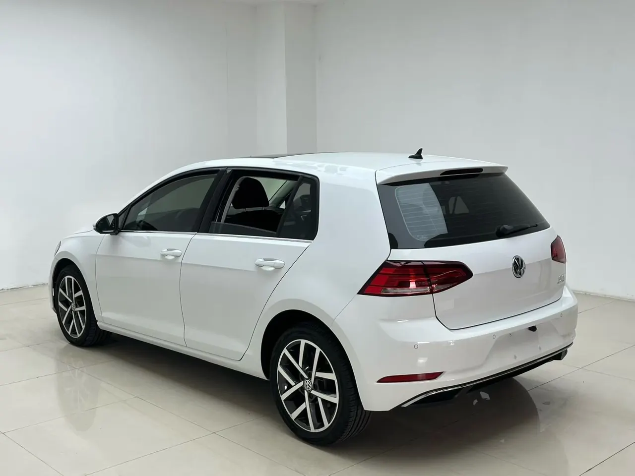 Volkswagen 2020 Golf 7 1.2TSI 200TSI Comfortable Automatic 9