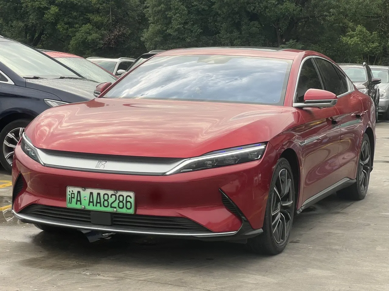 Открыть галерею: BYD 2020 Han four-wheel drive high-performance flagship automatic gear