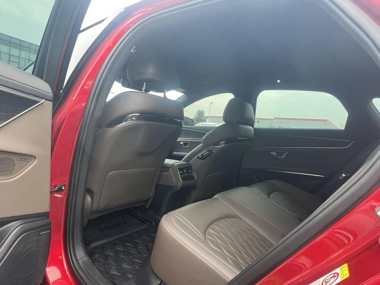 BYD 2020 Han four-wheel drive high-performance flagship automatic gear 4