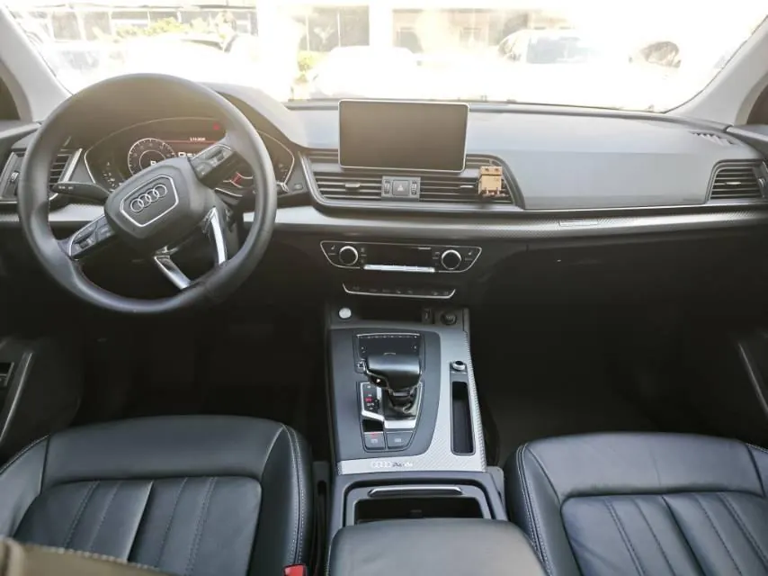 Audi 2020 Q5L 2.0TFSI 45TFSI exclusive luxury sports automatic transmission 5