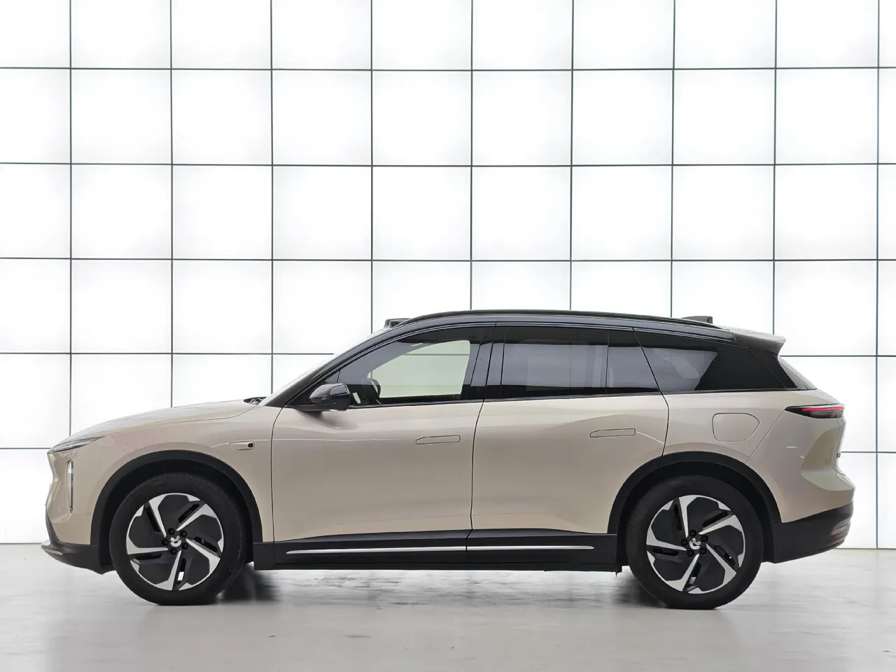 NIO 2024 ES6 75kWh automatic gear 9