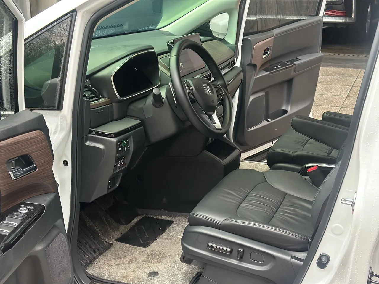 Honda 2026 Odyssey Hybrid 2.0 Stepless Sharp and Leading Edition Automatic Gear 2