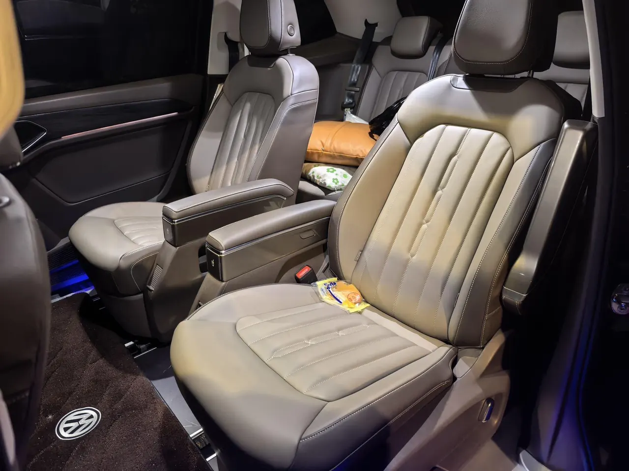 Volkswagen 2024 Wei (Viloran) 2.0TSI 380TSI Zunchi Edition Automatic Gear 5