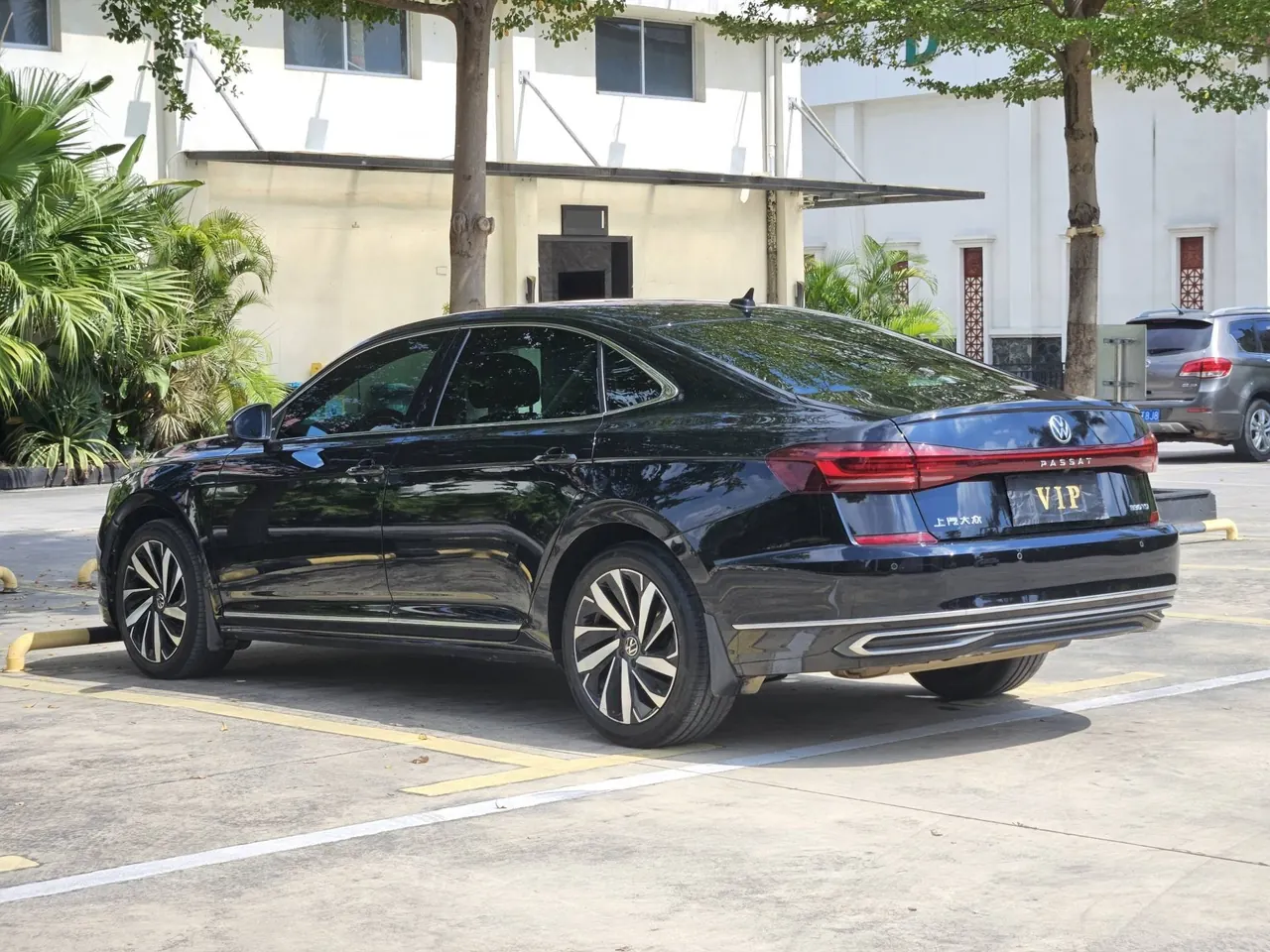 Volkswagen 2024 Passat 2.0TSI 330TSI Elite Edition Automatic 4