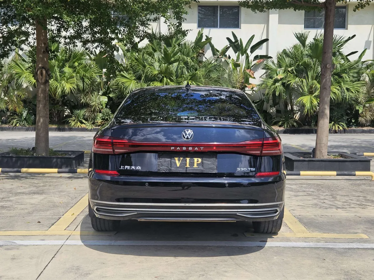 Volkswagen 2024 Passat 2.0TSI 330TSI Elite Edition Automatic 5