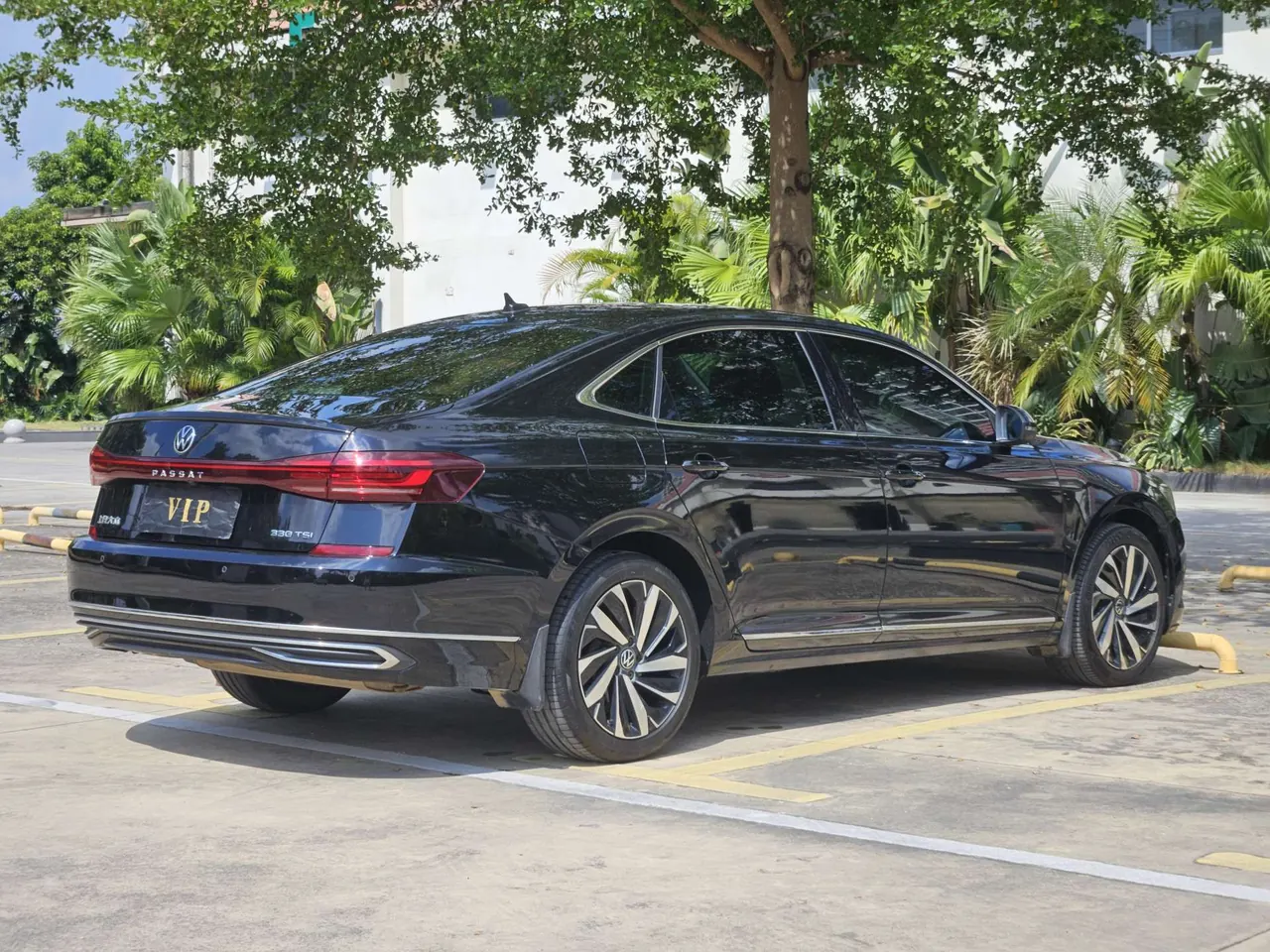 Volkswagen 2024 Passat 2.0TSI 330TSI Elite Edition Automatic 6