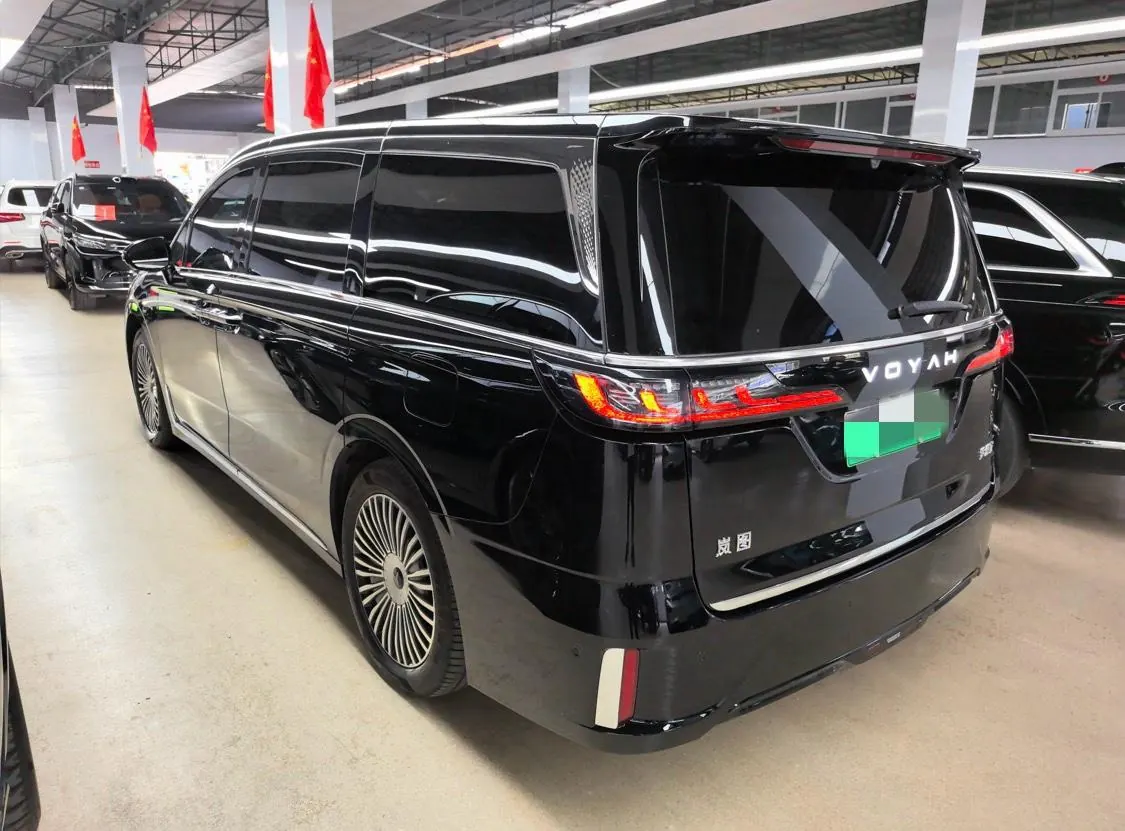 Voyah 2026 Dreamers PHEV 1.5T Champion Edition Automatic Gear 3