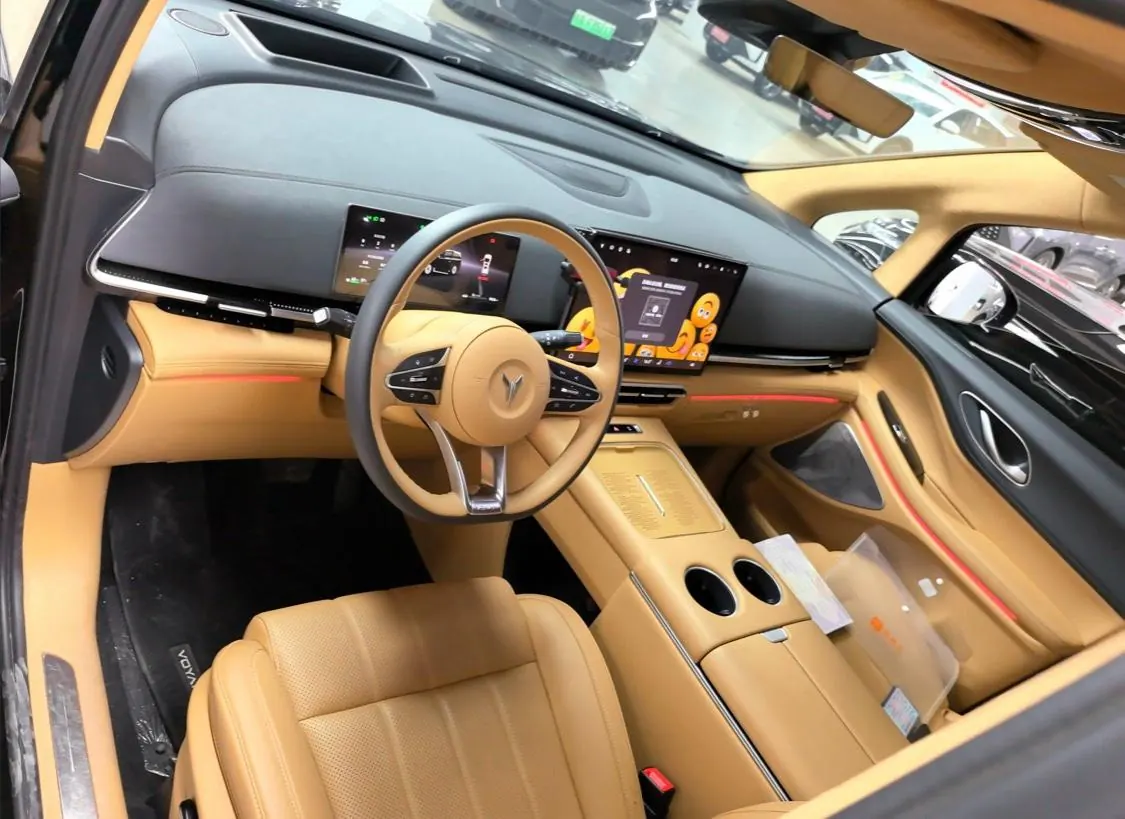 Voyah 2026 Dreamers PHEV 1.5T Champion Edition Automatic Gear 4