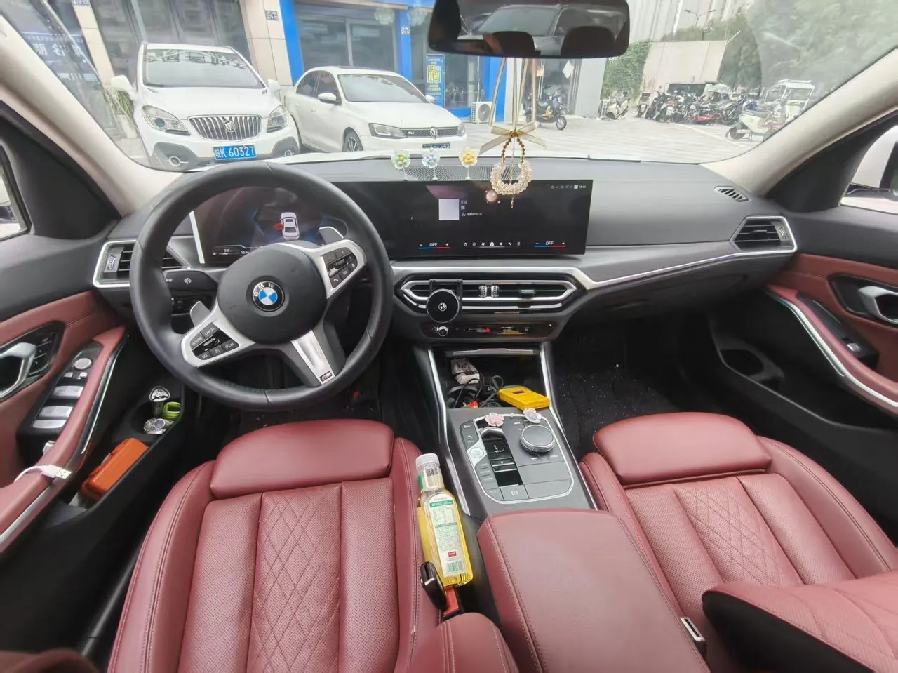 BMW 3 Series 2024 325i 2.0T M Sports Suit Automatic Gear 5