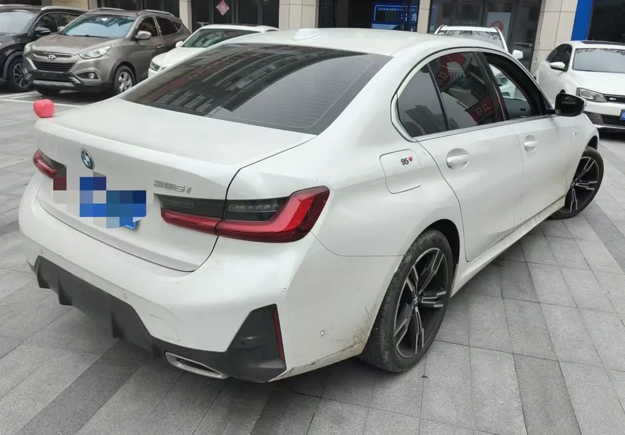 BMW 3 Series 2024 325i 2.0T M Sports Suit Automatic Gear 6