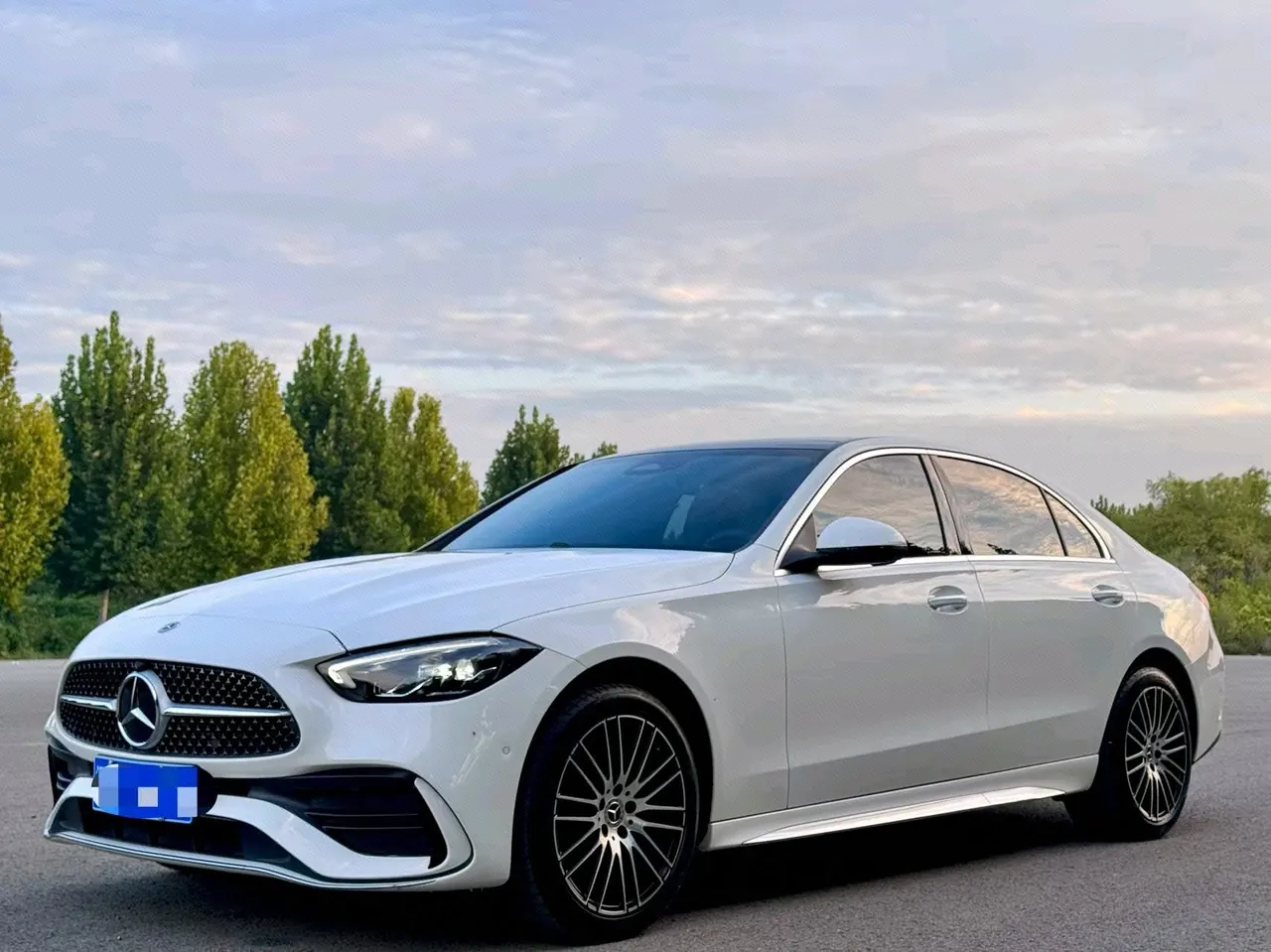 打开图片灯箱:Mercedes Benz Class C 2026 C 260 L 48V 2.0T Sports Special Edition Automatic Gear