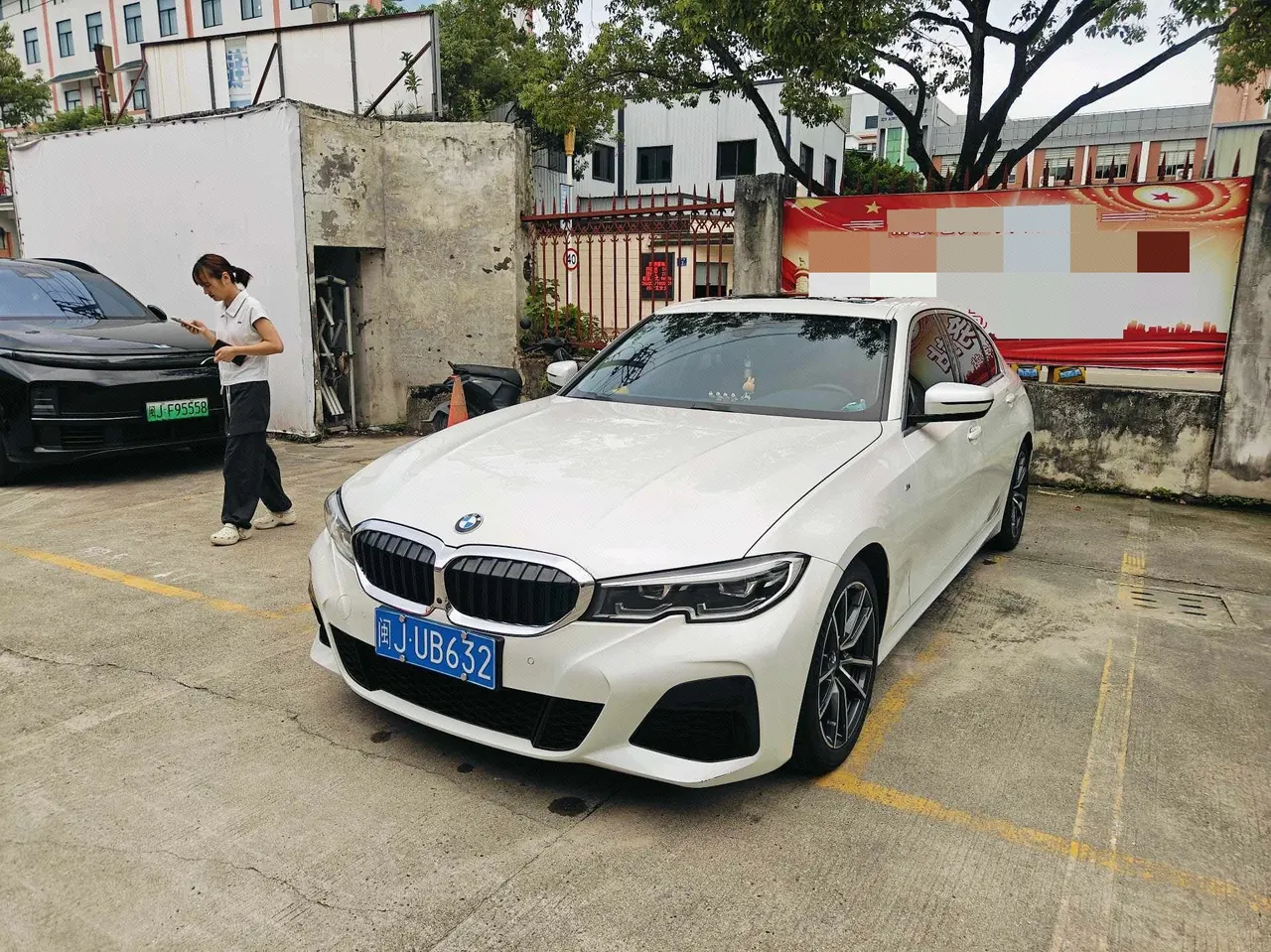 Open image lightbox: BMW 3 Series 2020 325Li 2.0T M Sports Suit Automatic Gear